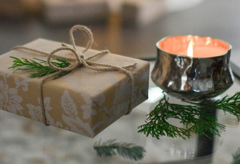 5 ways to help others at Christmas